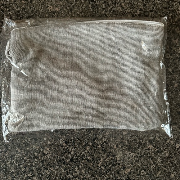 Alaska Zip Pouch/Wristlet - Picture 4 of 4